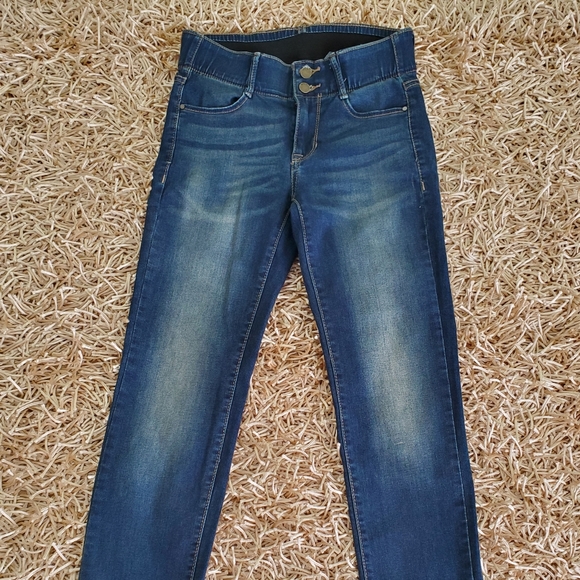 💦 - Picture 1 of 4